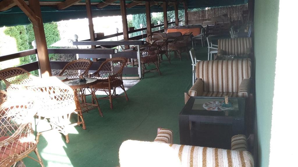 Garni Hotel Sonata Martinske Hole Exterior photo